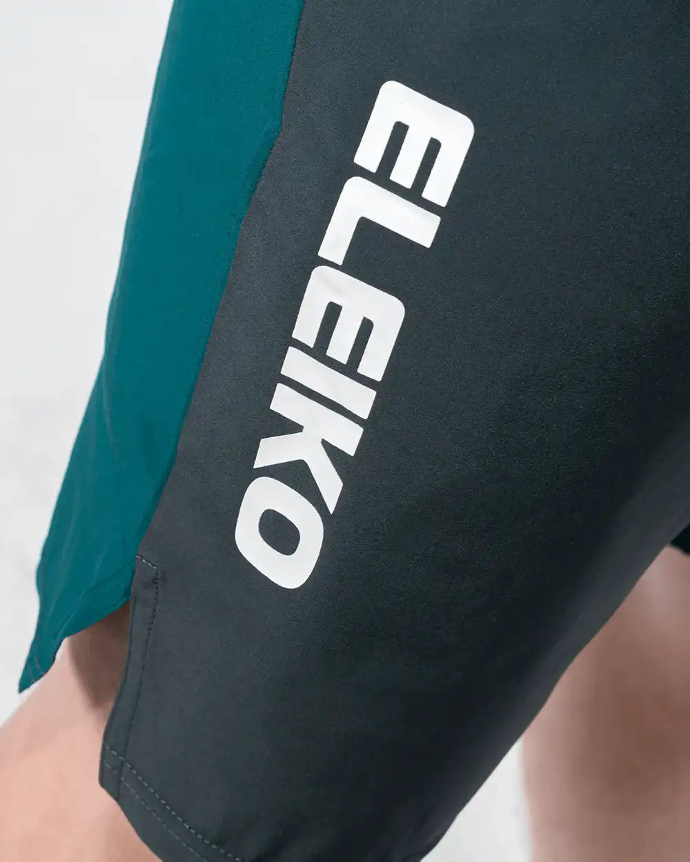 Eleiko 4-way stretch shorts - Strong Blue