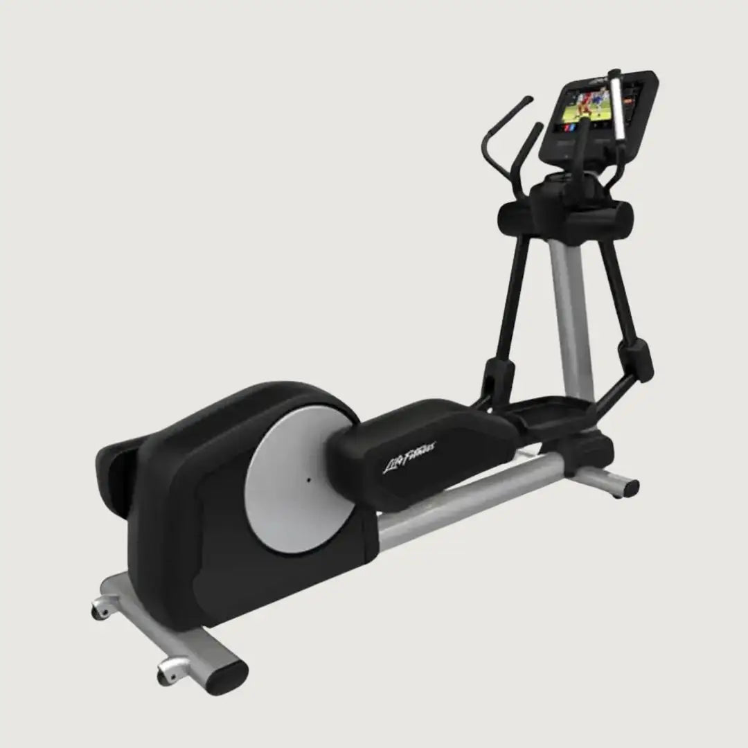 Life Fitness Integrity Cross-Trainer - Discover ST Console